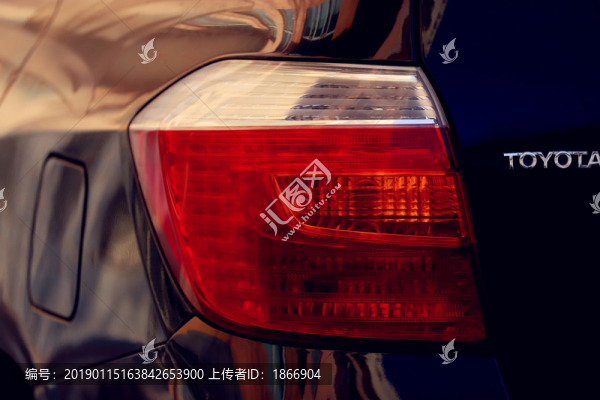 汽車大燈