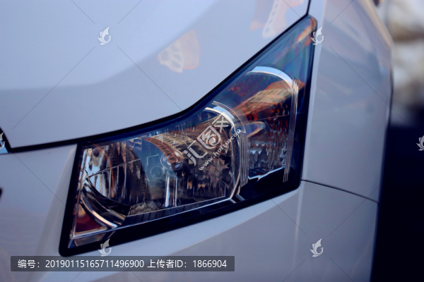 汽車大燈
