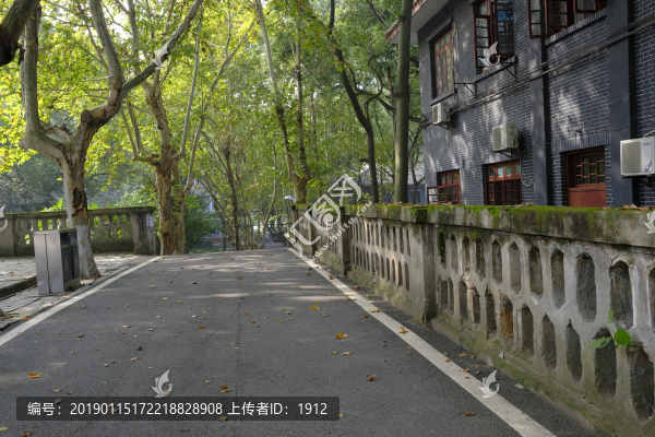 西華師范大學(xué)