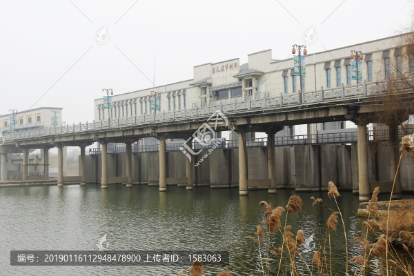 臺(tái)兒莊運(yùn)河節(jié)制閘