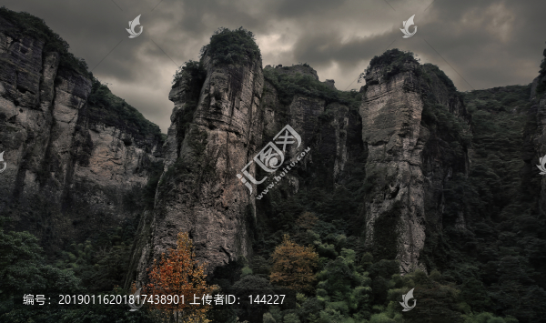 巍巍雁蕩山
