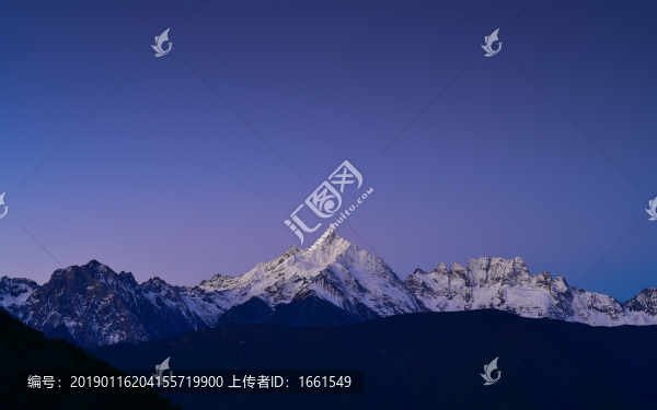 梅里雪山