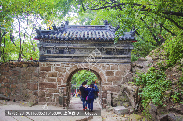 千山古剎龍泉寺金輪永鎮(zhèn)山門