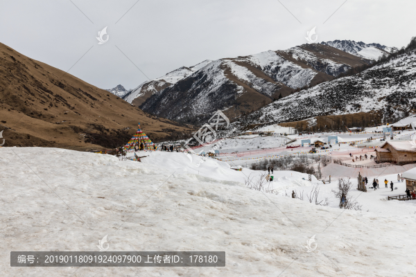 鷓鴣山滑雪場(chǎng)