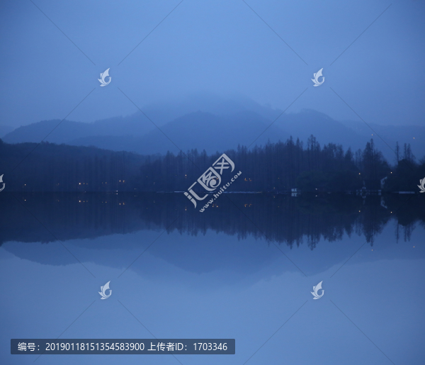 煙雨西湖