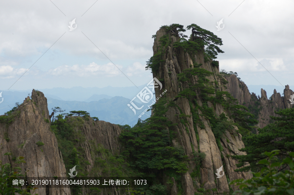 黃山奇峰