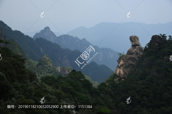 三清山東方女神