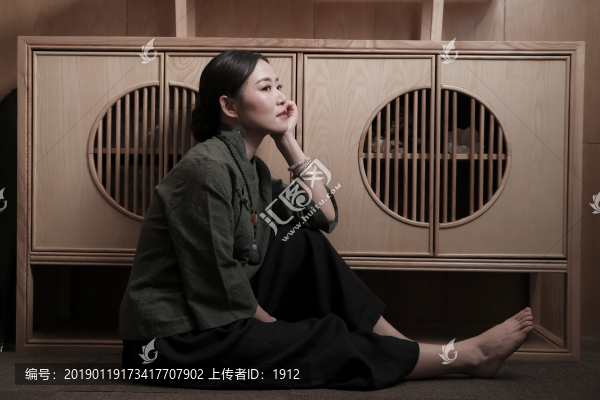 傳統(tǒng)服飾