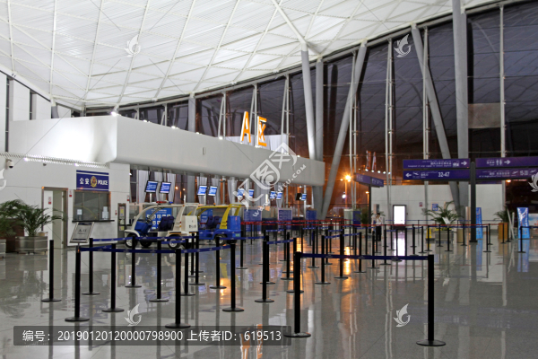 烏魯木齊機場航站樓內(nèi)景