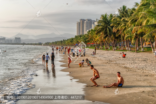 海南三亞灣風光