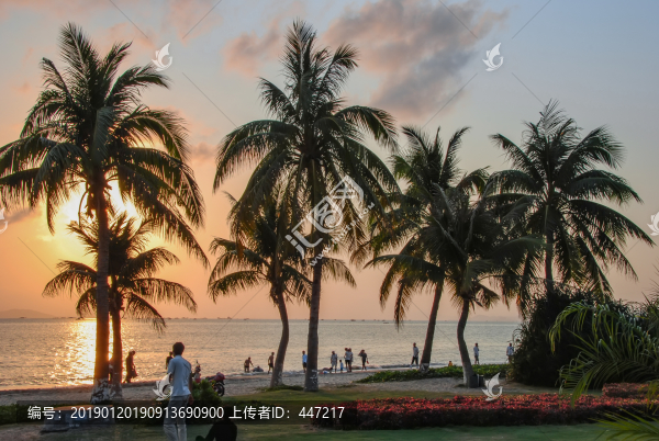 海南三亞灣日落