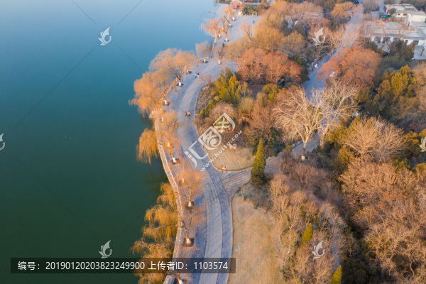 航拍濟(jì)南大明湖14