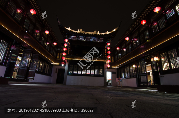 古鎮(zhèn)大戲臺