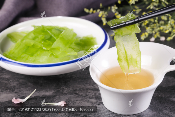 冰鎮(zhèn)苦瓜
