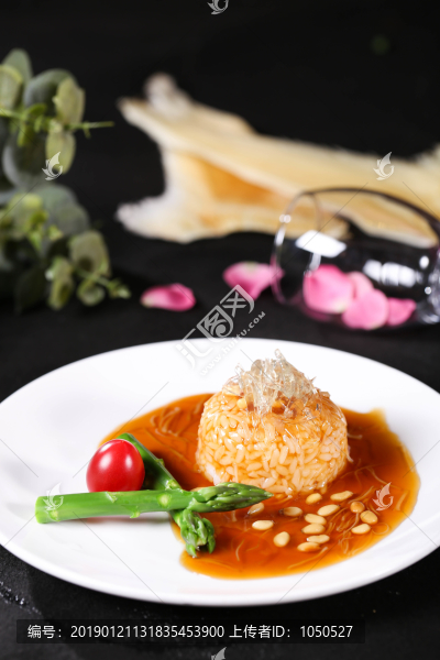 秘汁魚翅扣飯