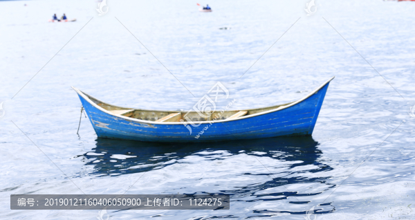 小船