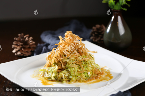 卷心菜炒肉絲