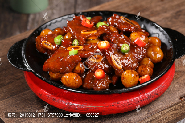 牛排煨土豆