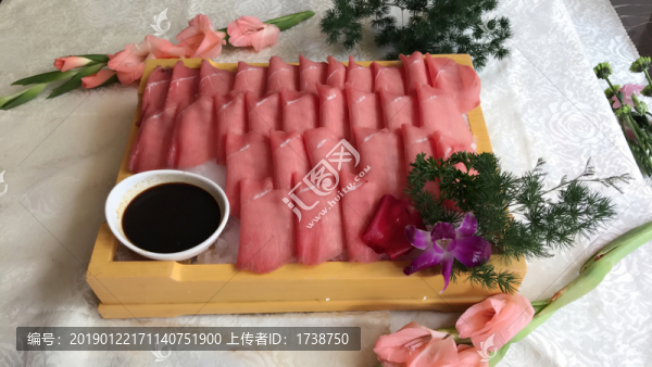生吃肥牛
