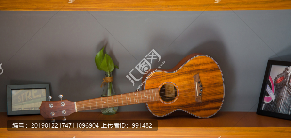 尤克里里