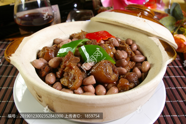豬尾煲