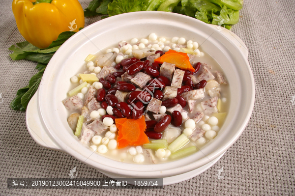 紅腰豆茨實(shí)芋粒煲