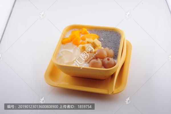 白雪黑珍珠