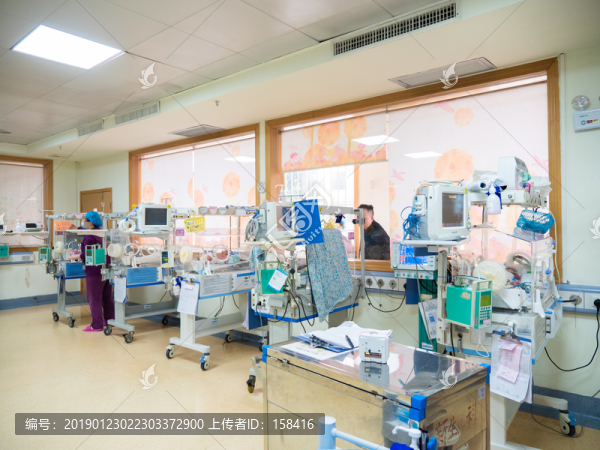 早產(chǎn)兒新生兒育嬰室