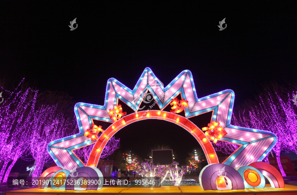 運(yùn)城航天公園夜景