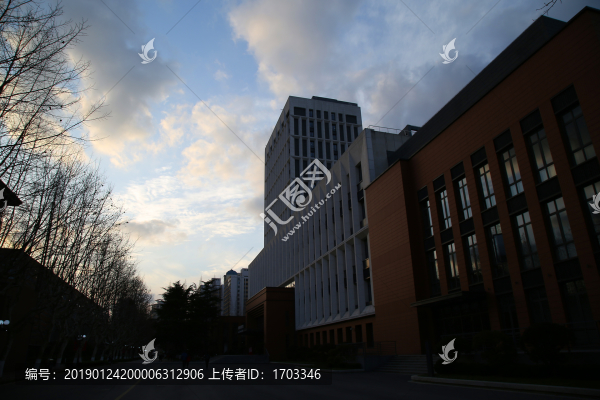 上海交通大學(xué)徐匯校區(qū)