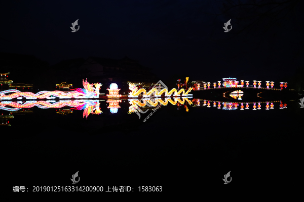 巨型龍鳳花燈