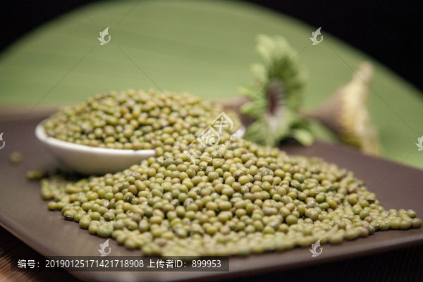 盤上的綠豆