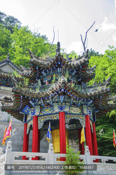 千山大佛寺景區(qū)龍華堂消愆亭