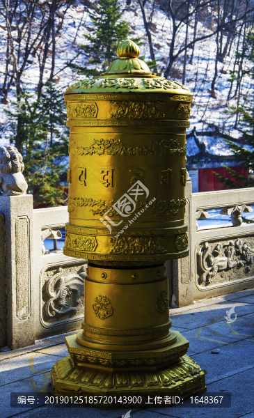 千山大佛寺龍華堂轉(zhuǎn)經(jīng)筒