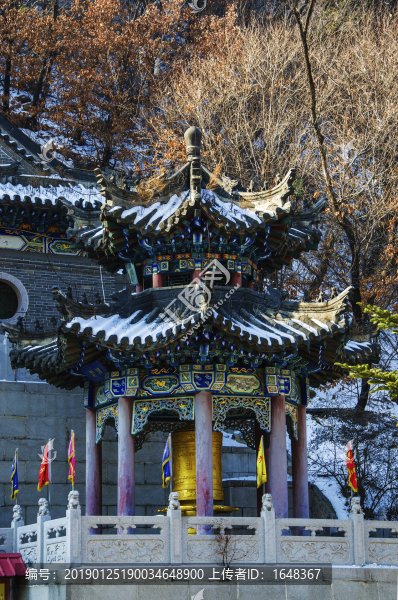 千山大佛寺龍華堂消愆亭