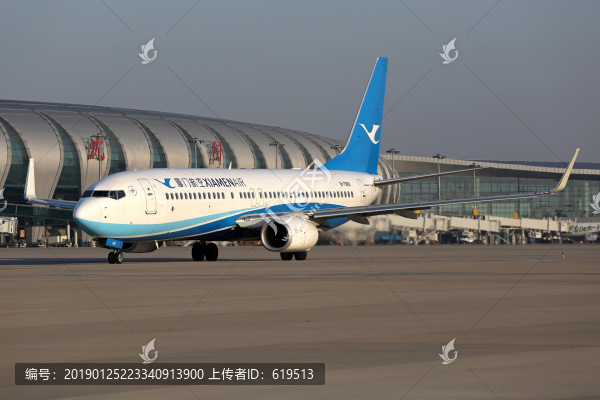 廈門航空飛機(jī)在沈陽機(jī)場