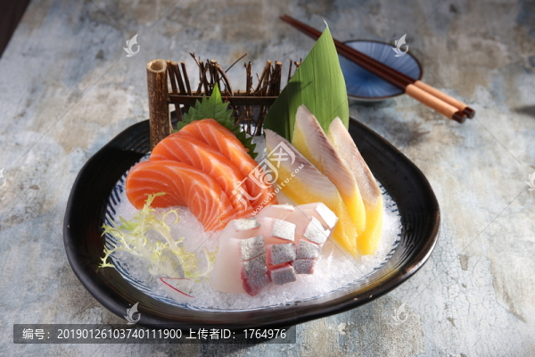三拼刺身三文魚希鯪魚章紅魚