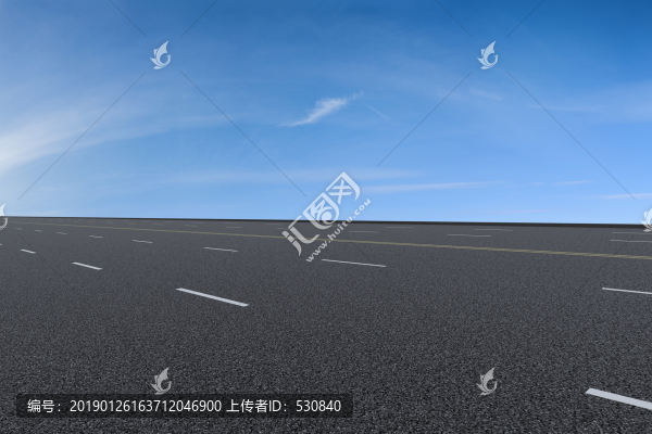 柏油馬路和藍(lán)天白云