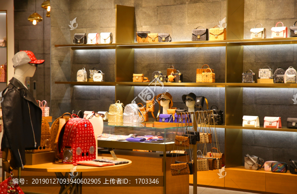 時(shí)尚女包專賣店