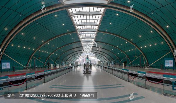 上海磁懸浮列車龍陽站站臺
