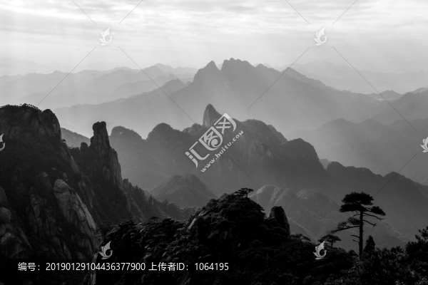 水墨遠山