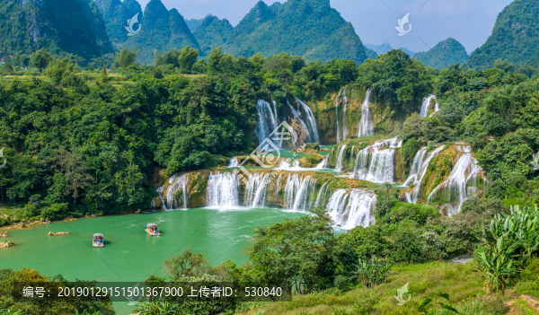 山水風(fēng)景大瀑布