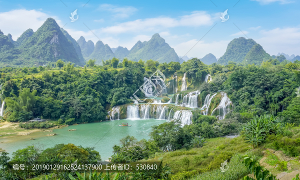 山水風(fēng)光大瀑布