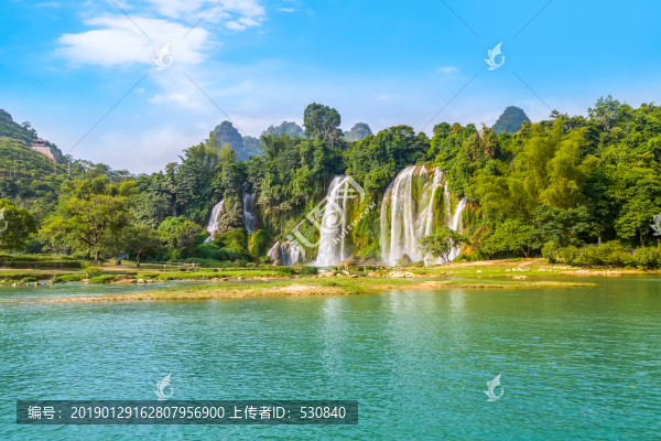 山水風(fēng)光大瀑布