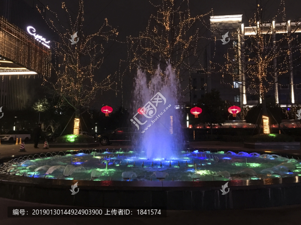 都市夜景噴泉