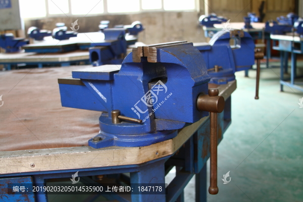 鉗工工作臺