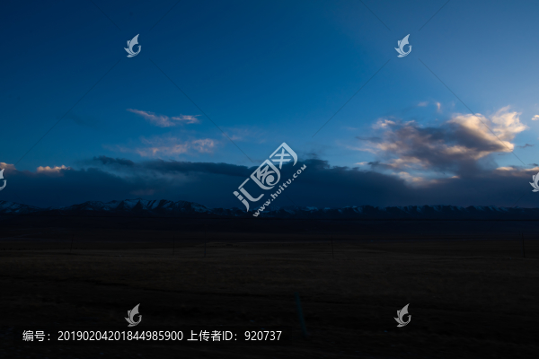 草原晚霞