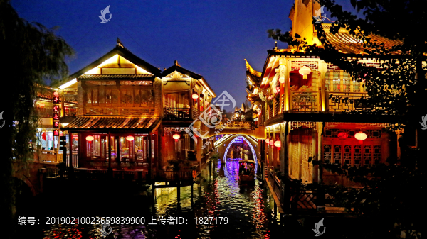 臺(tái)兒莊夜景