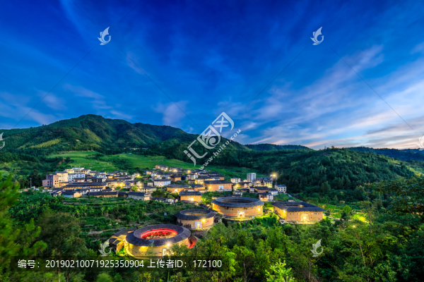 中國福建初溪客家土樓群全景