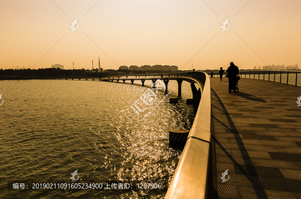 金雞湖景觀大橋